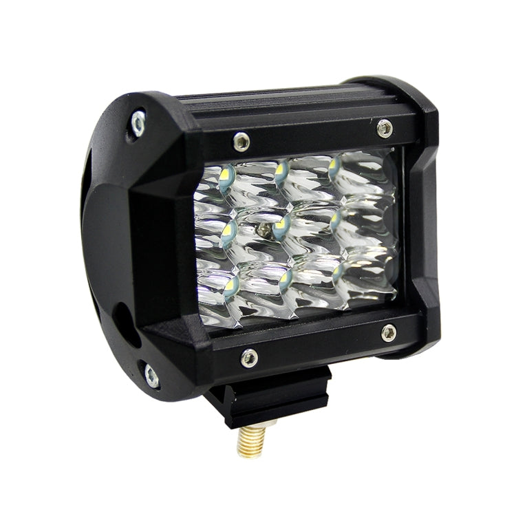 &#160;4英寸 9W聚光 IP67級防水 6000K色溫 900LM流明 電壓DC10-48伏 三排LED燈條改裝越野燈屋頂燈條 越野車探照燈工作燈