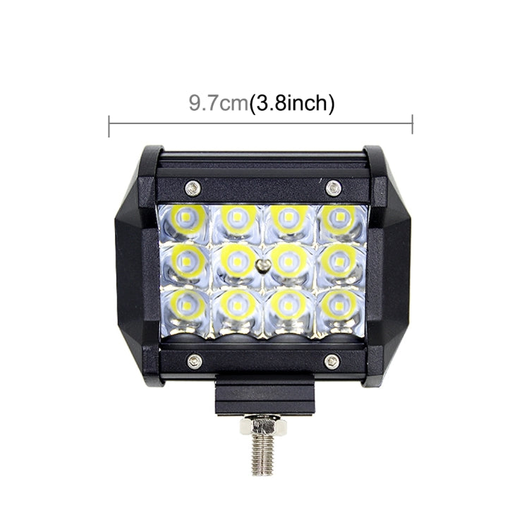 &#160;4英寸 9W聚光 IP67級防水 6000K色溫 900LM流明 電壓DC10-48伏 三排LED燈條改裝越野燈屋頂燈條 越野車探照燈工作燈