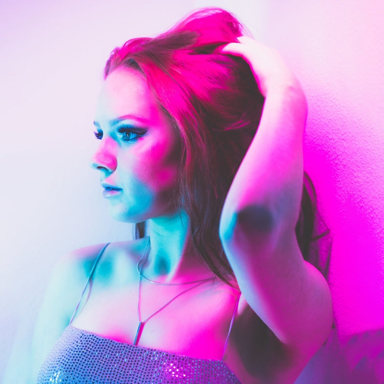 樂士歐P7RGB Pro手持全彩補光燈 36000色+APP+4種特效 帶遙控