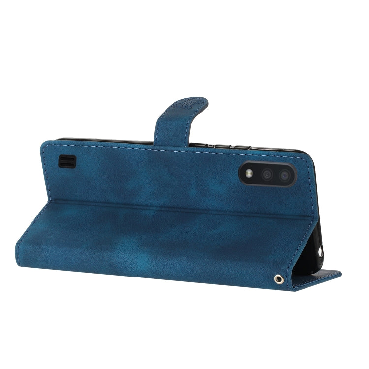 一枝花朵蝴蝶壓花圖案手機皮套