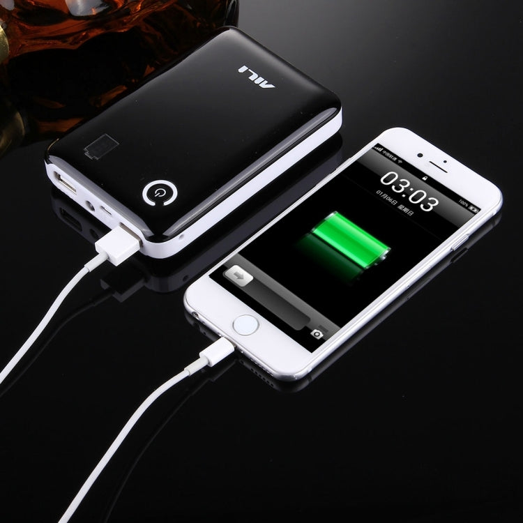 4節18650電池盒 塑料材質 帶雙USB接口輸出/散熱孔 不包含電池