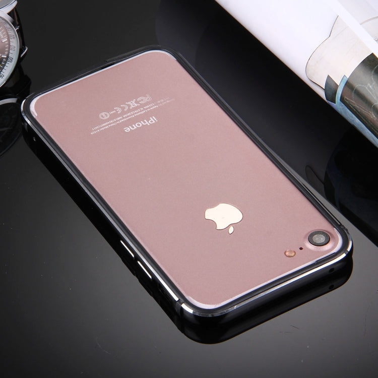 4.7英寸 適用於蘋果 iPhone 8 & 7  TPU + 鋁合金 邊框