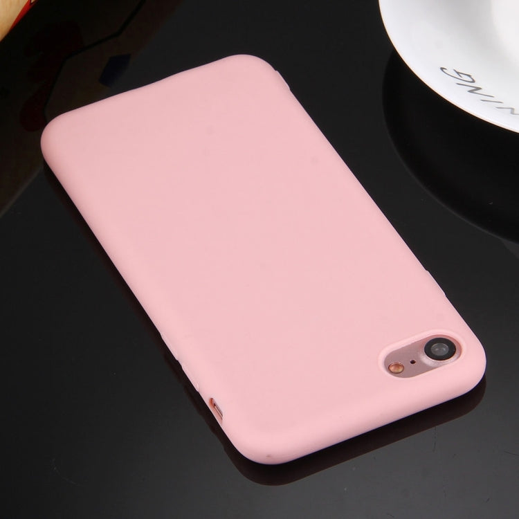 4.7英寸  適用於iPhone 8 & 7  純色TPU保護殼 不帶圓孔
