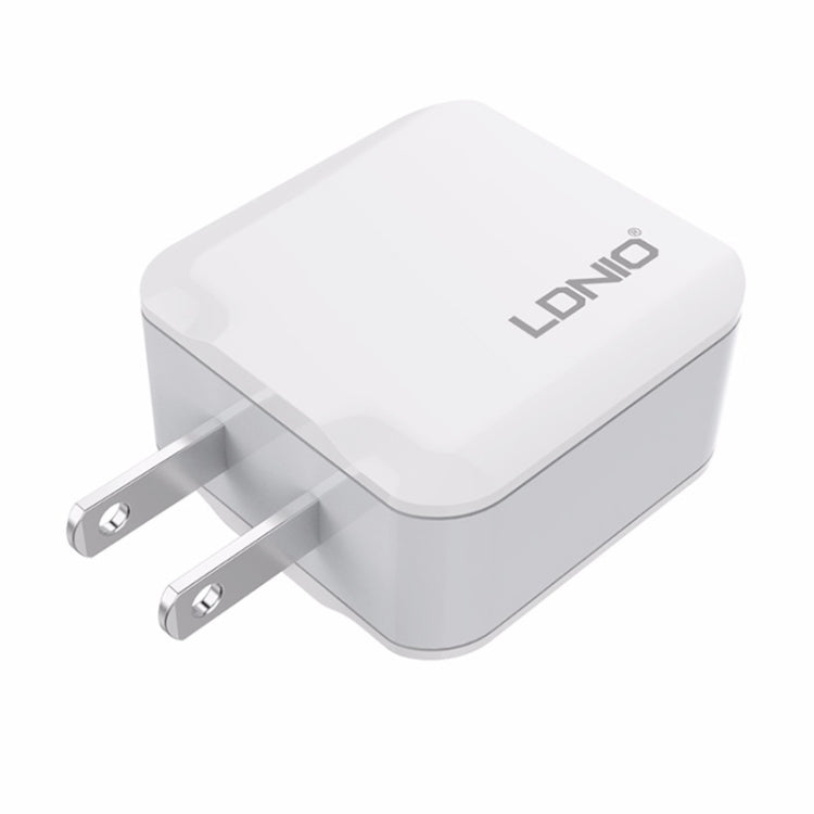 LDNIO A2201 2.4A 雙USB充電頭旅行直充 手機轉換頭充電器，帶 8 Pin 數據線