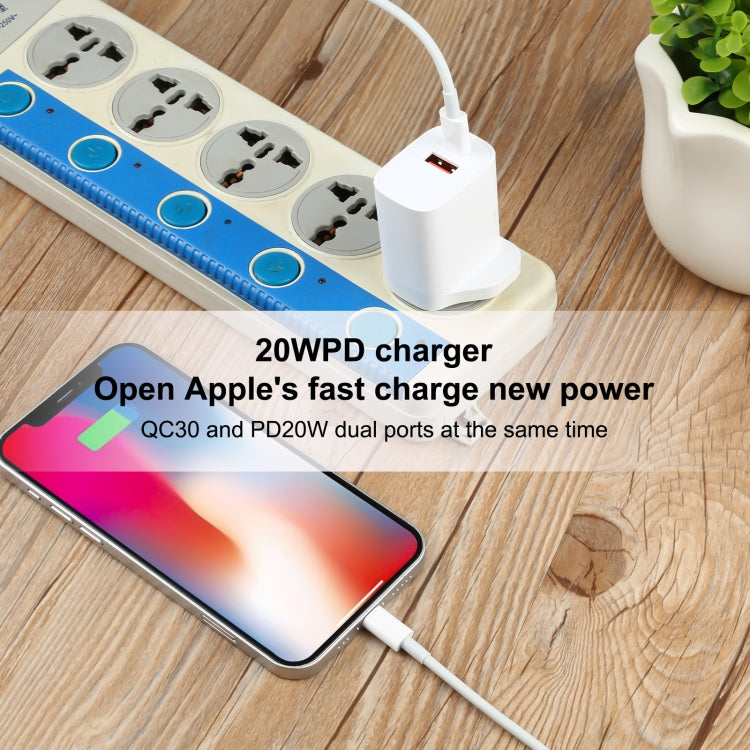E087 20W Type-C+USB雙接口旅行充，英規