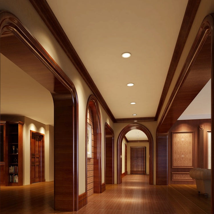 E27 5W 12燈珠SMD5730 300流明 紅外感應燈泡 感應距離：4-6米 AC 220V