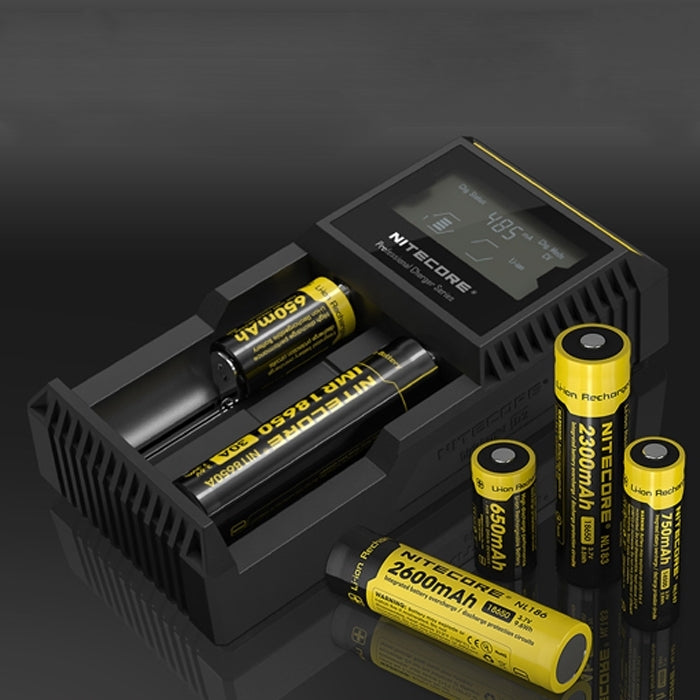 Nitecore D2 智能電池充電器, 帶LED指示燈, 適用於14500, 16340 , 18650, 22650, 26650, Ni-MH and Ni-Cd  等電池