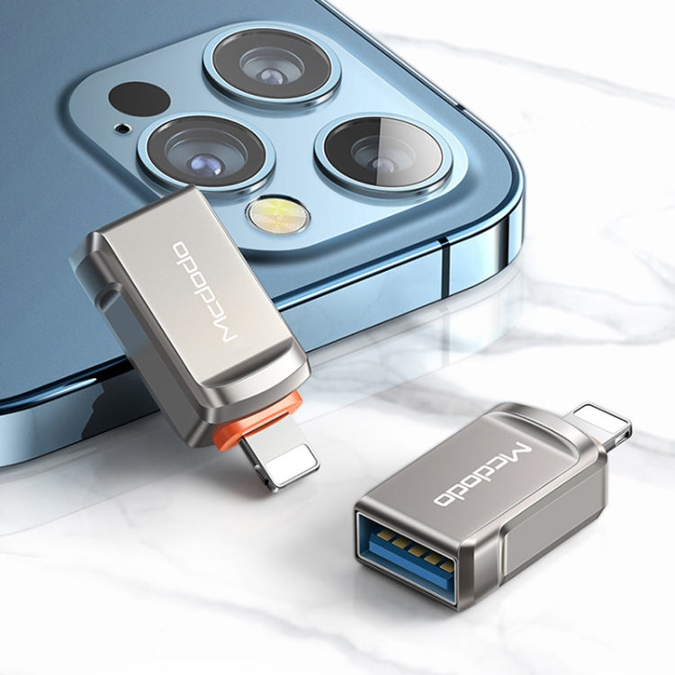 麥多多 USB 3.0母頭轉8 Pin公頭 OTG轉換器U盤