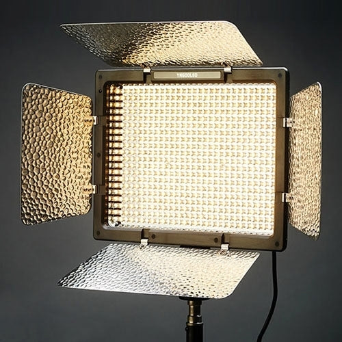 600 LEDs 永諾專業攝影燈