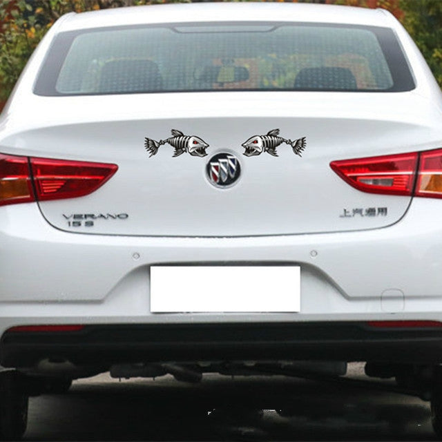 10 對一賣 恐怖骨架鯊魚釣魚達人遮擋划痕反光個性防水車身貼