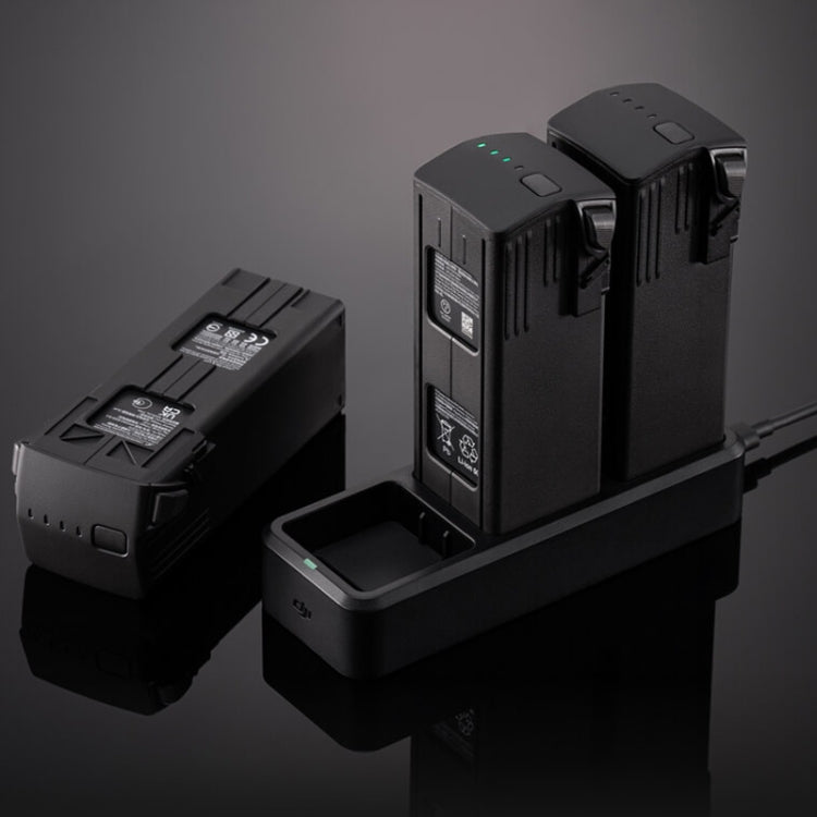原裝 DJI Mavic 3 系列 100W 充電管家可對 3 塊電池充電