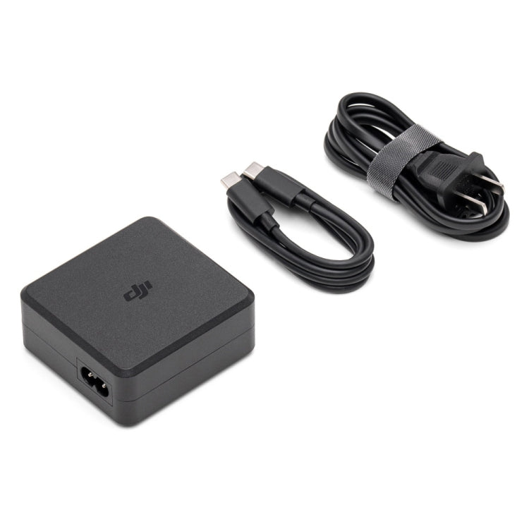 原裝DJI 100W 桌面充電器擁有兩個 USB-C 輸出接口