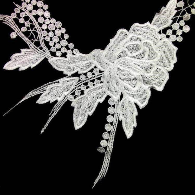 蕾絲花朵刺繡衣領假領子服裝配飾，尺寸：31 x 30cm