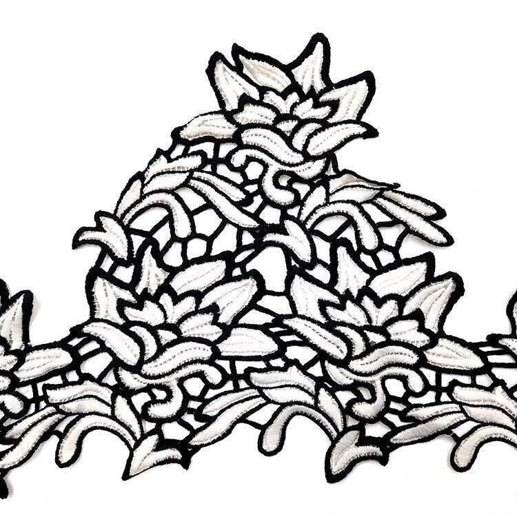 蕾絲雙色花朵刺繡布貼DIY服裝裝飾布，尺寸：約112 x 30cm